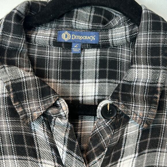 Democracy Flannel - Women's Large - Picture 4 of 6